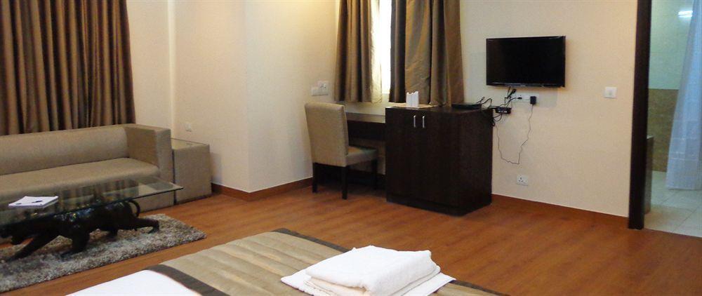 Hotel Aura @Airport New Delhi Exterior photo