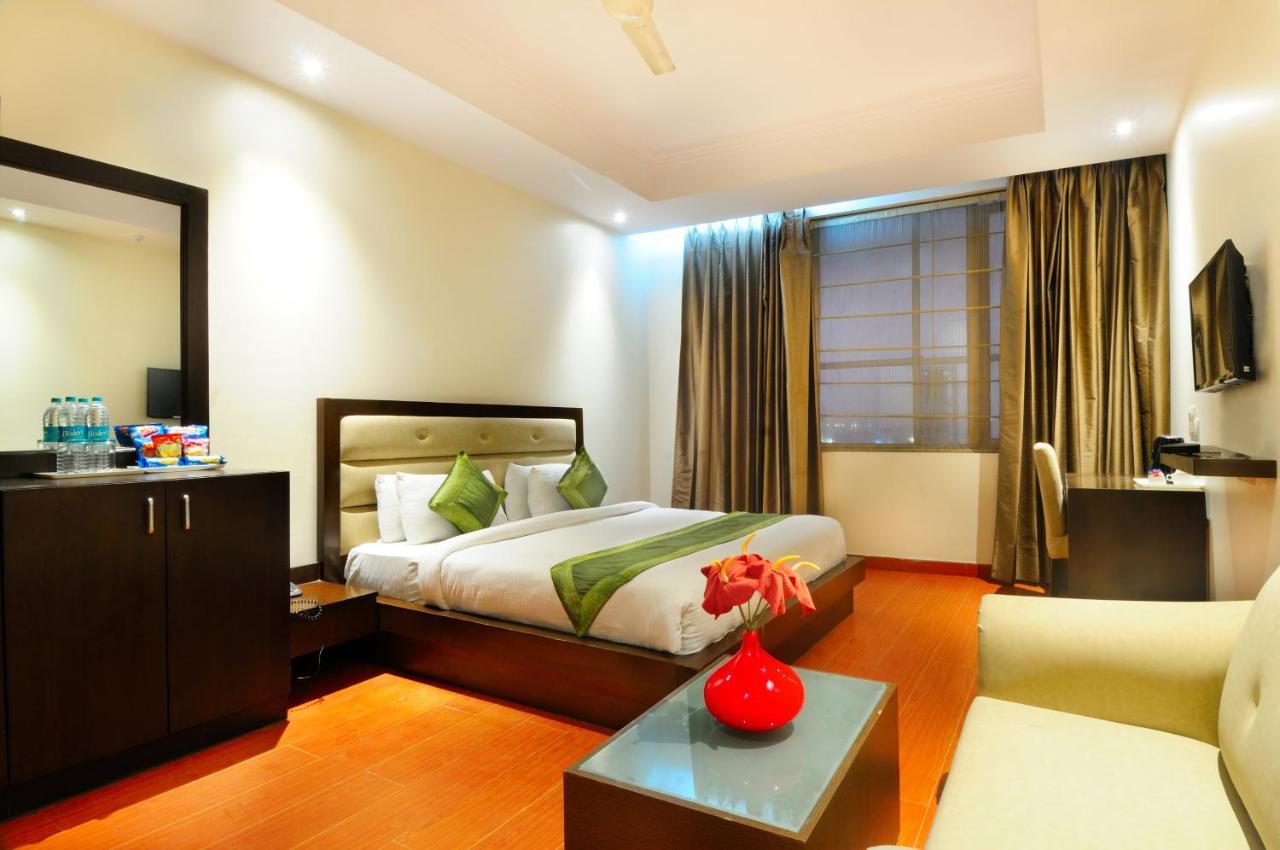 Hotel Aura @Airport New Delhi Exterior photo