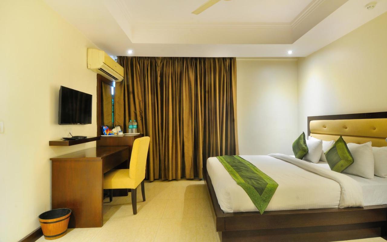 Hotel Aura @Airport New Delhi Exterior photo